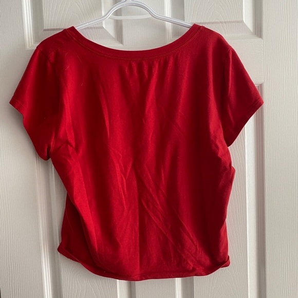 Abercrombie & Fitch red t shirt - Picture 2 of 2